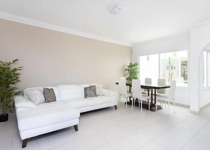 Vakantiehuis Exclusive Townhouse In Plaza Del Duque Close To The