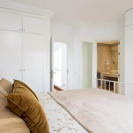 Nyaraló Exclusive Townhouse In Plaza Del Duque Close To The *
