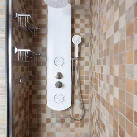 Exclusive Townhouse In Plaza Del Duque Close To The