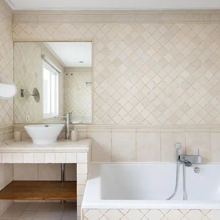Exclusive Townhouse In Plaza Del Duque Close To The Tatil Evi *