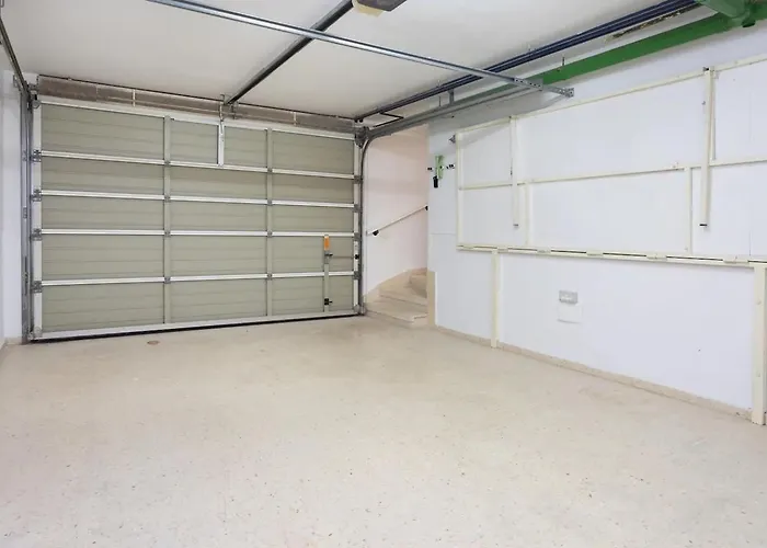 Exclusive Townhouse In Plaza Del Duque Close To The Адехе