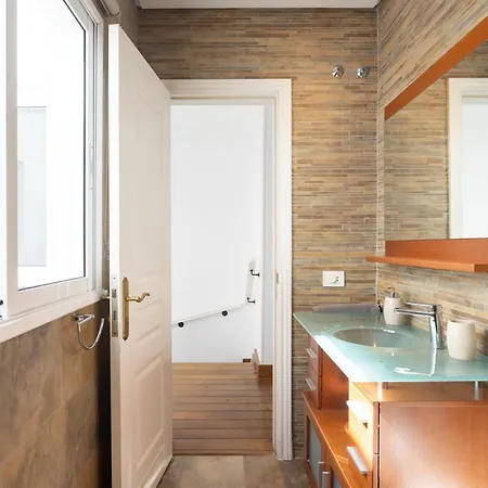 Semesterbostad Exclusive Townhouse In Plaza Del Duque Close To The Costa Adeje (Tenerife)